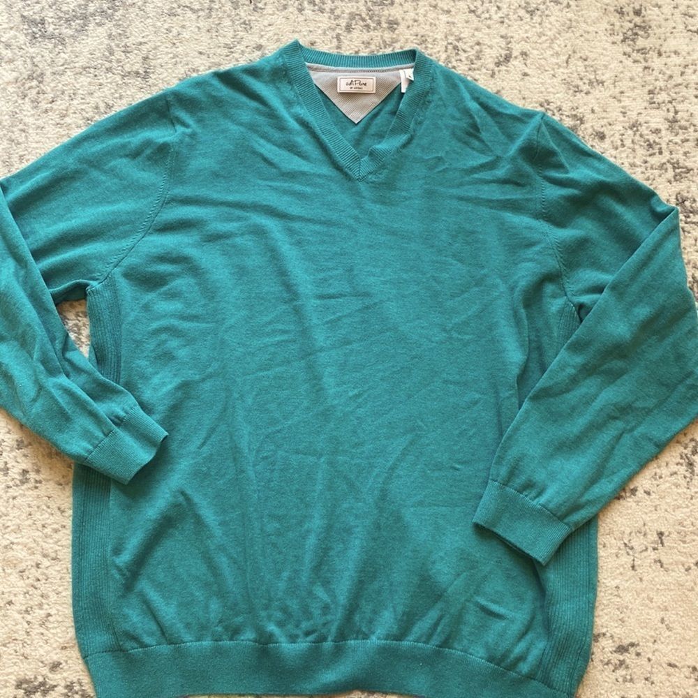 adidas AdiPure golf sweater Teal color size XL in EUC V-neck 100% cotton